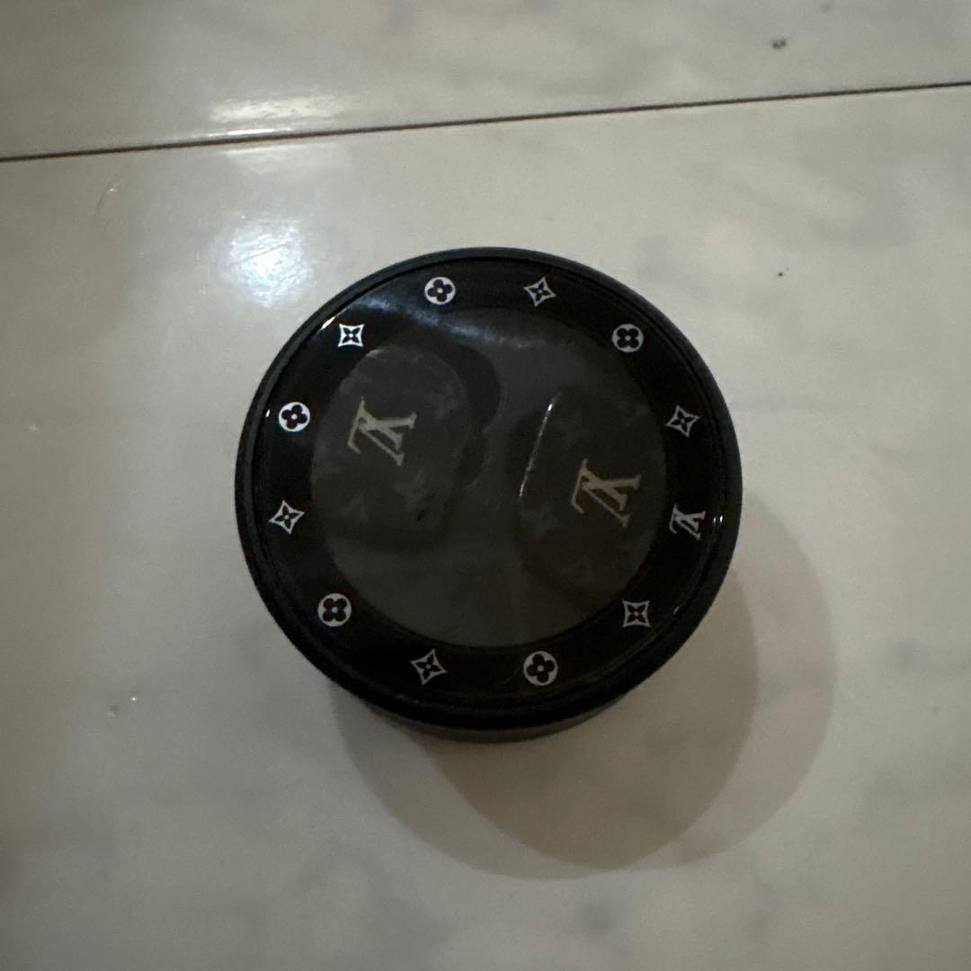 LOUIS VUITTONワイヤレスイヤホン