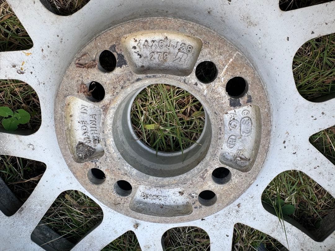 銀ブリジストン　14インチ　6j ＋38 PCD100 4H 2本