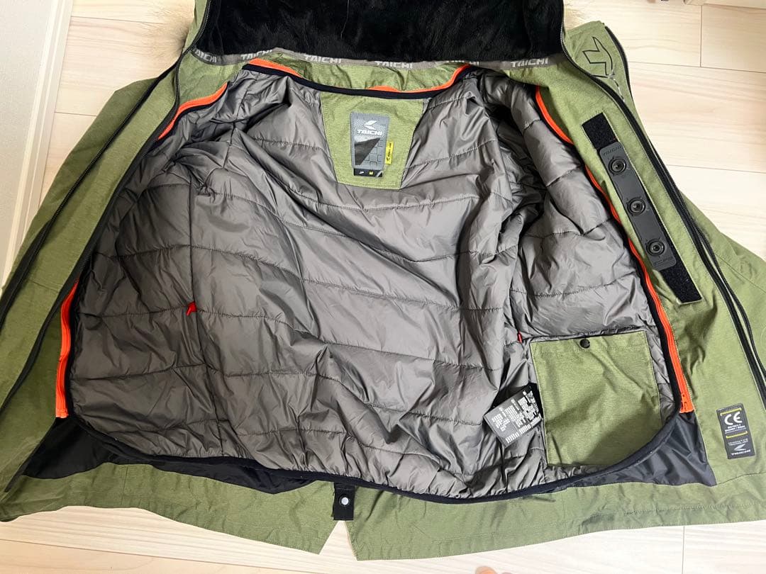 タイチ　ウィンタージャケット