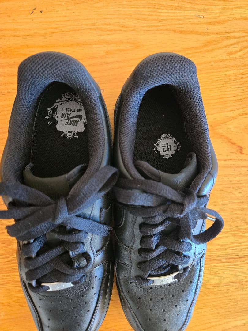 ナイキ エア フォース 1 '07 ウィメンズ 24.5cm