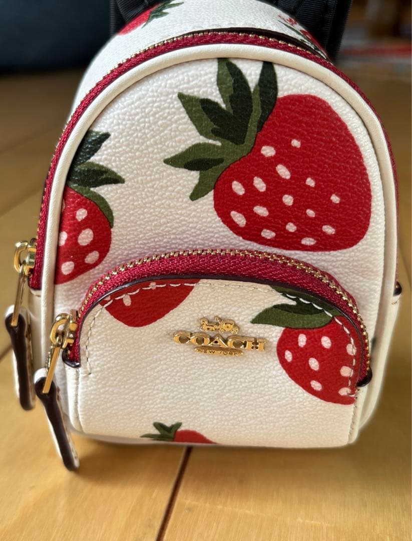 COACH いちご柄 キーケース