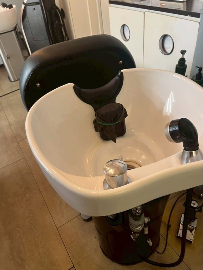 シャンプー台　ビューティガレージ製『RUBINO（ルビノ） BASIC-R