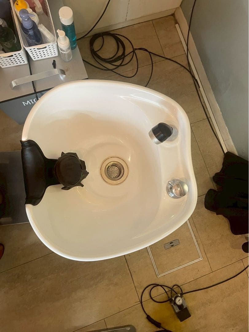 シャンプー台　ビューティガレージ製『RUBINO（ルビノ） BASIC-R