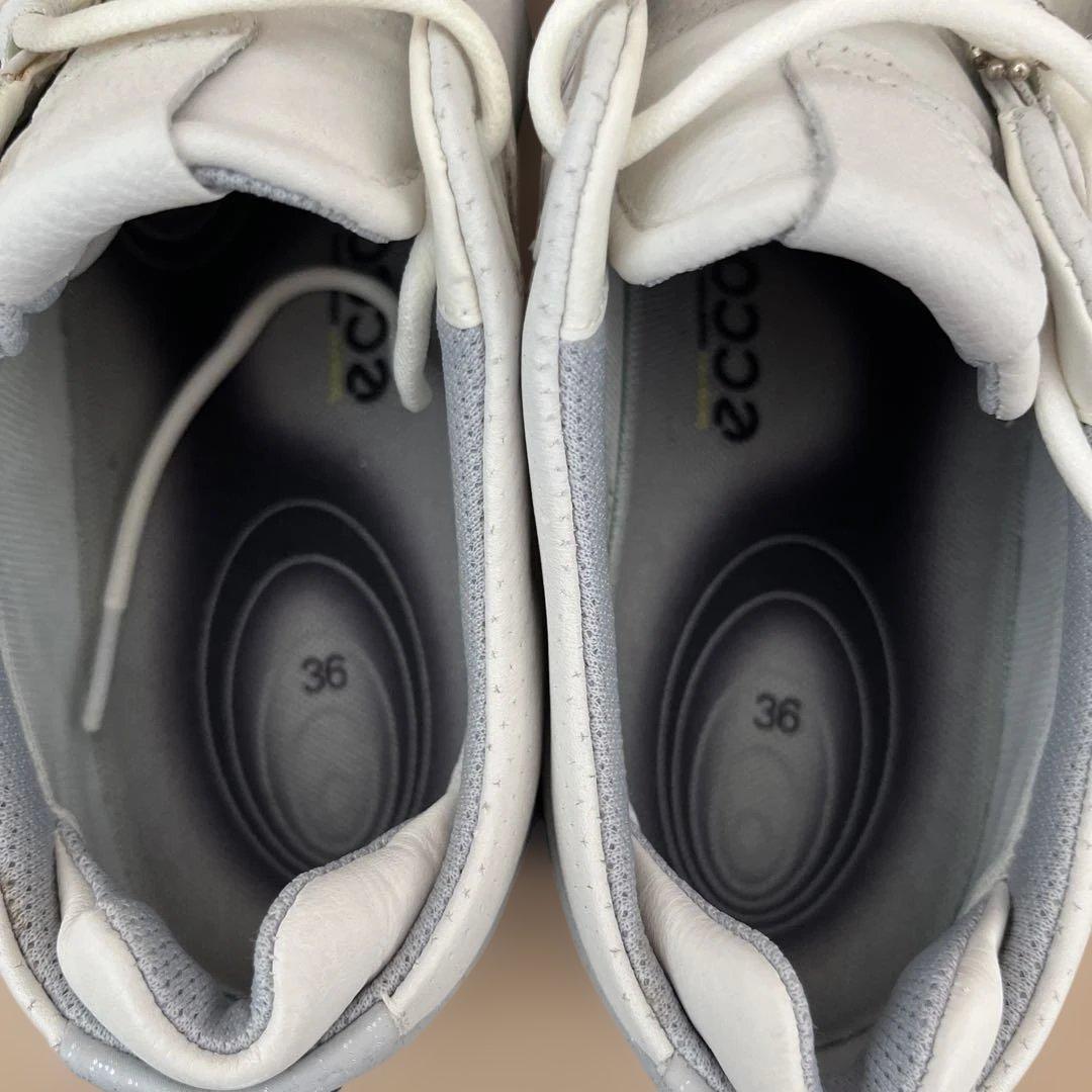 新品ecco biom ホワイト スパイクシューズ