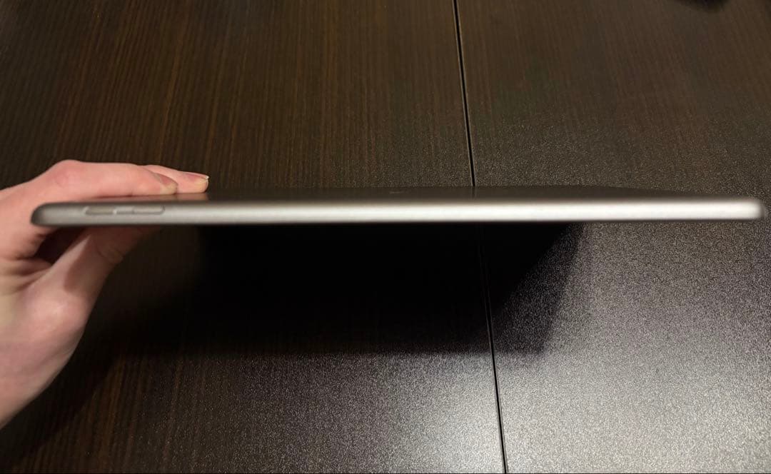 iPad 第6世代 Wi-Fiモデル 32GB スペースグレー 付属品完備