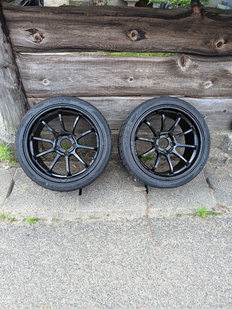 アドバンレーシングRS-DF 18インチ　2本