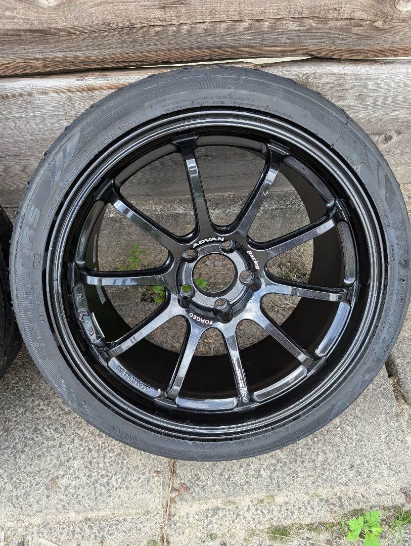 アドバンレーシングRS-DF 18インチ　2本