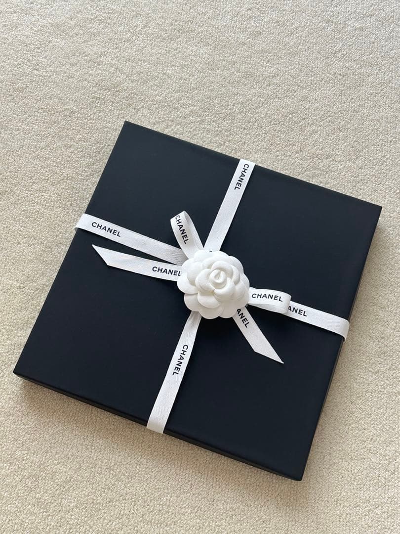 CHANEL シャネル　ニット帽　ビーニー　スパンコール　新品　ベージュ