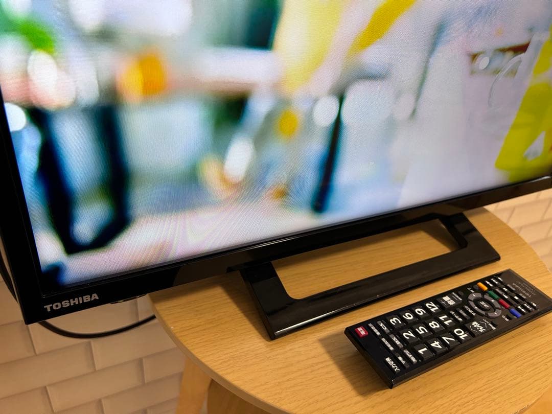 TOSHIBA REGZA 液晶テレビ 本体　型番24S24