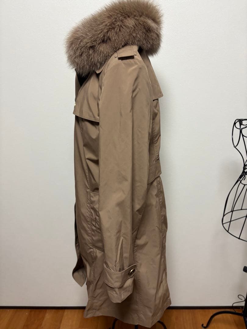 ベージュ トレンチコート リアルファー付き