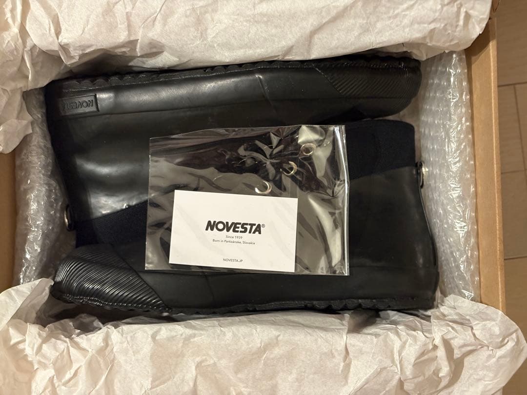 【防水】NOVESTA ラバースニーカー ブラック 42(27cm相当)