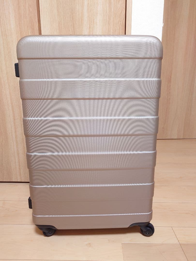 無印良品　バーを自由に調節できる　ハードキャリーケース（７５Ｌ）鍵あり