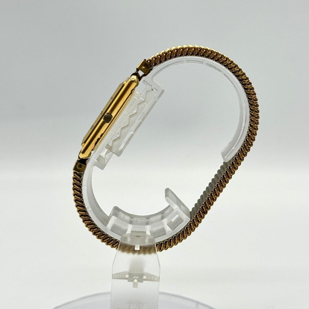 稼働品 GUCCI グッチ 腕時計 ゴールド文字盤 クォーツ ２針 4200M