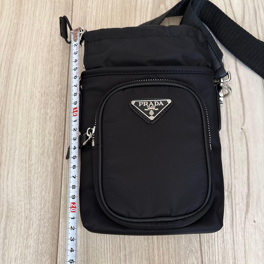 プラダ ノベルティ スマホ ショルダーバッグ