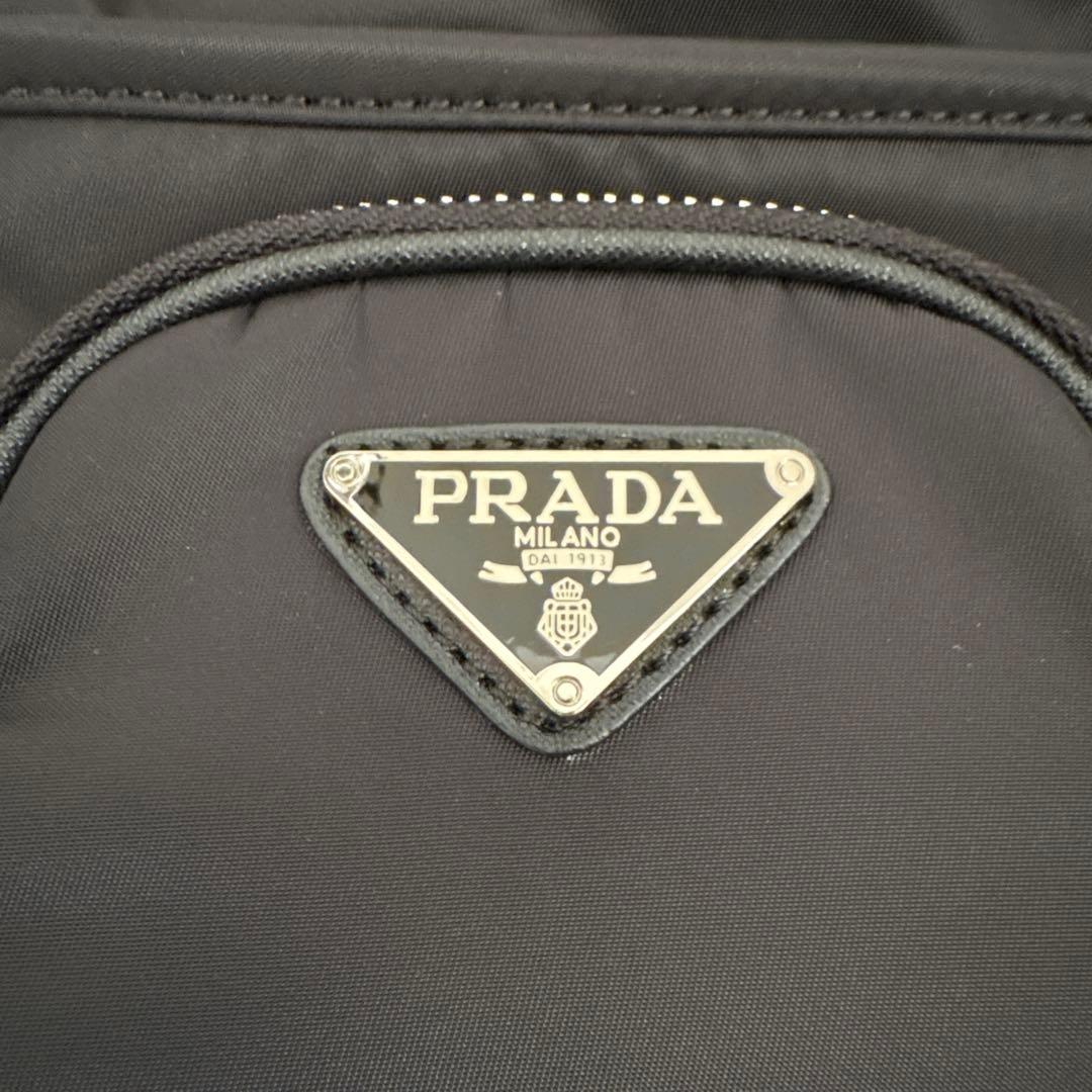 プラダ ノベルティ スマホ ショルダーバッグ