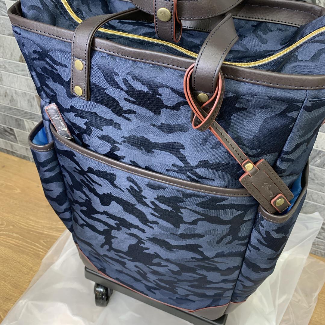 ニャン　新品　希少品　スワニー　迷彩柄　キャリーケース　車輪ストッパー付