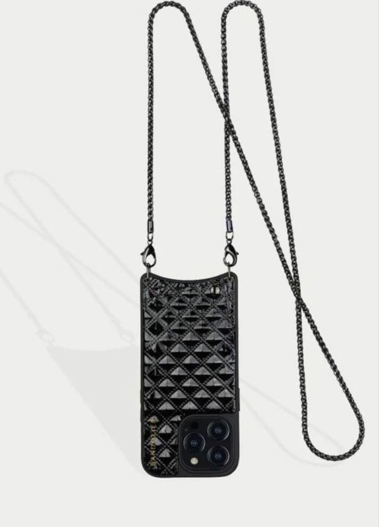 BANDOLIER iPhone 15ケース ブラック　バンドリヤー