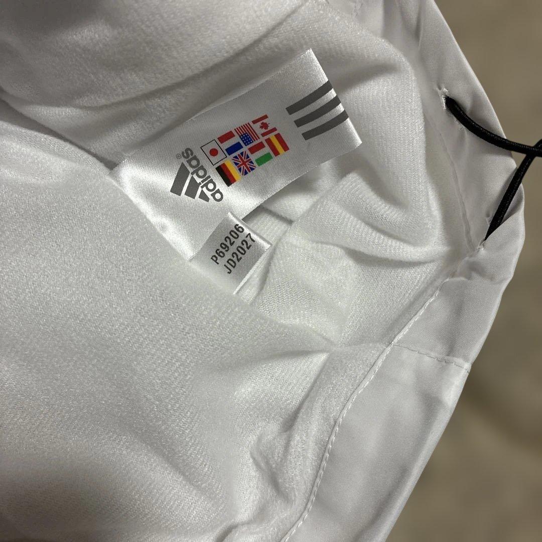 adidas ウインドブレーカー　新品タグ付き　上下