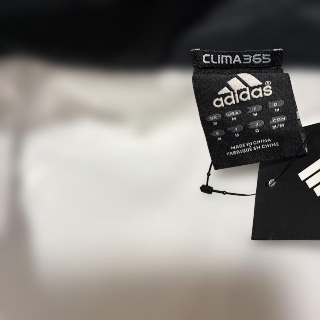 adidas ウインドブレーカー　新品タグ付き　上下