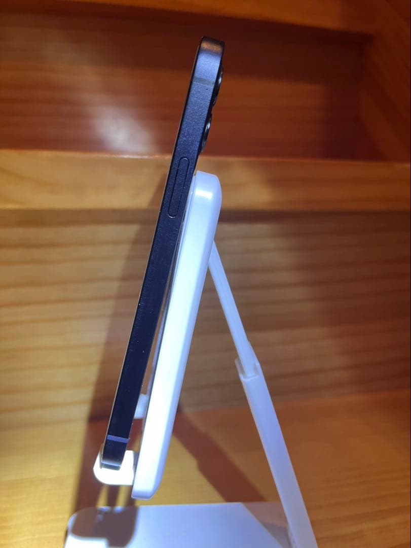 【美品】 Apple iPhone 12 ブラック 本体SIMフリー