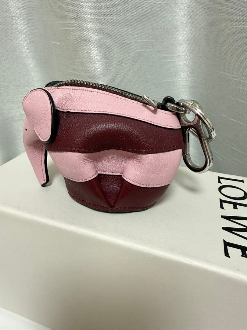 正規品　美品　ロエベ　エレファントチャーム　スペイン製