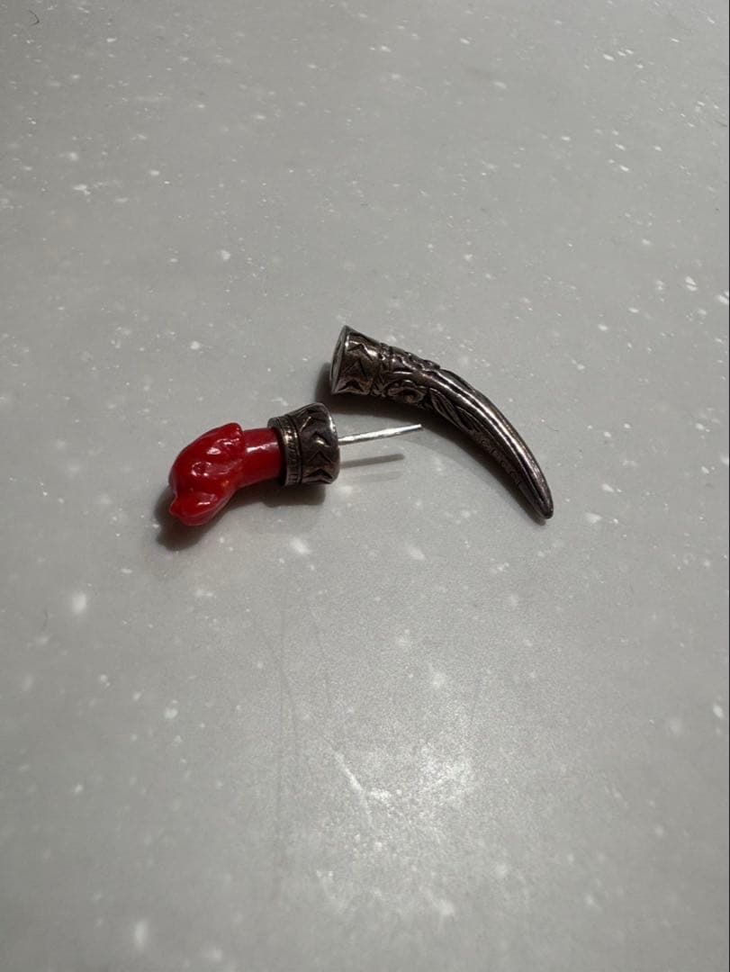 グッチ　アンガーフォレスト　ピアス　シルバー925 赤犬　廃盤品