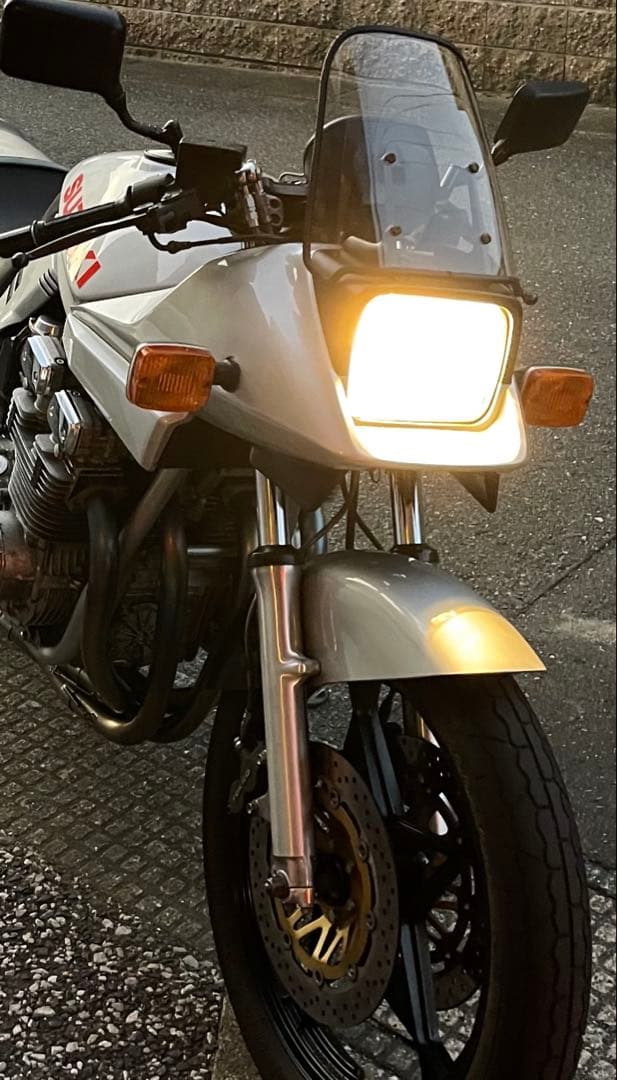 アクリポイント GSX1100Sカタナ用 クリアスクリーン 黒モール付 新品