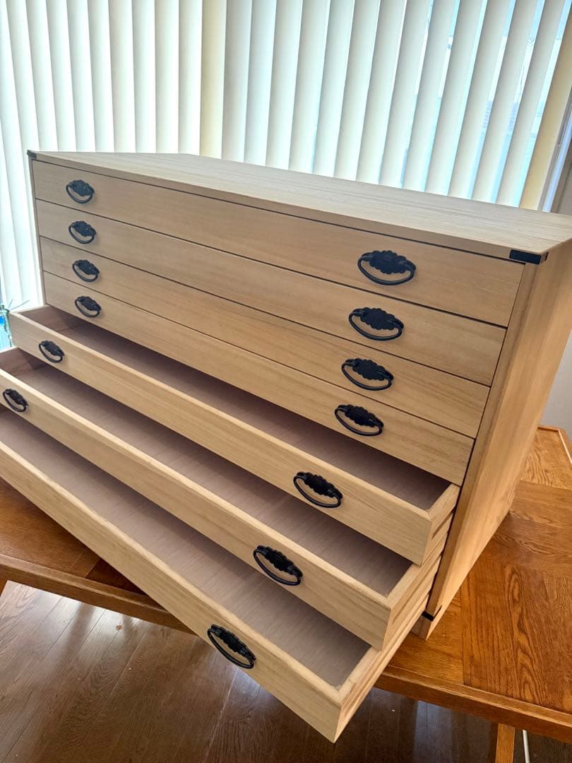 桐だんす／着物入れ／8段／隠し棚有／直接引き取り値引有