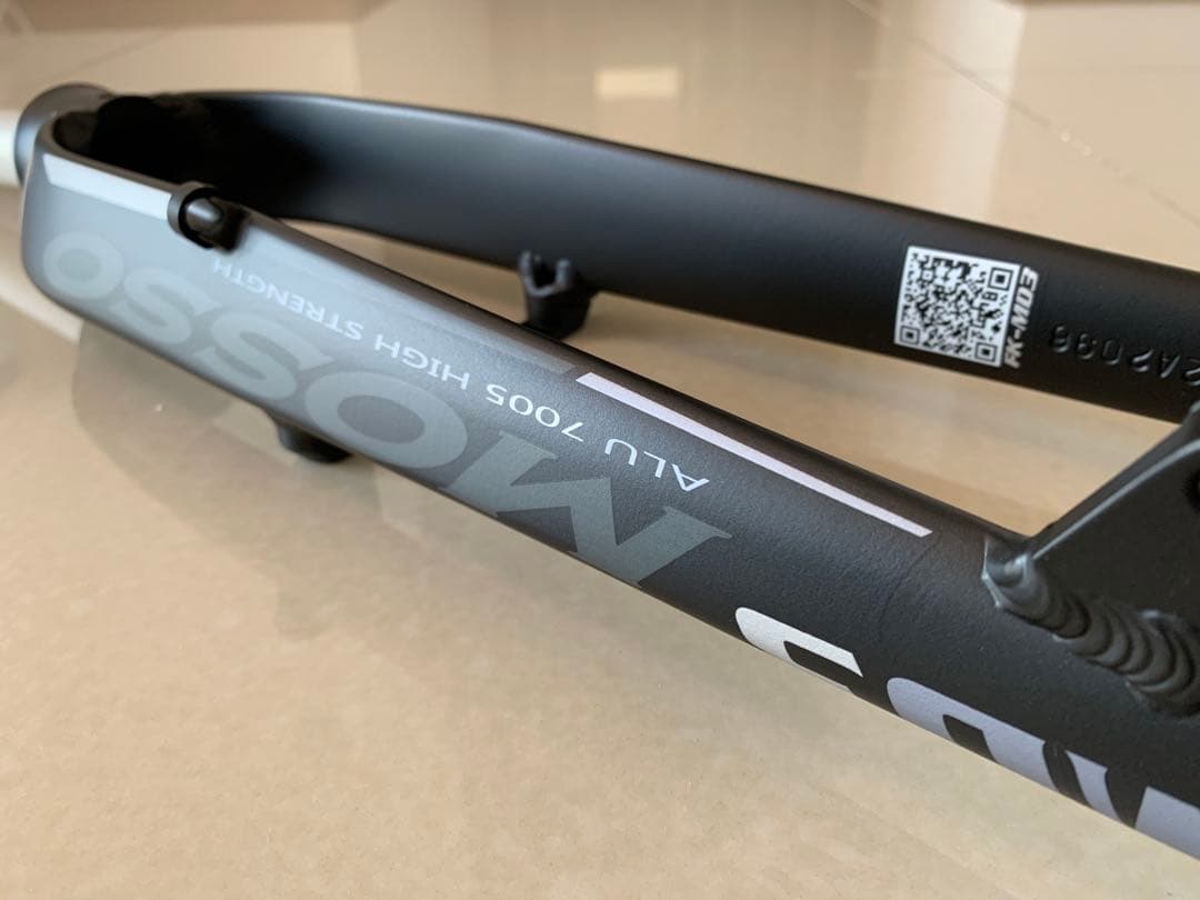 新品　MOSSO FK-MD3 26インチ MTB向けアルミフロントフォーク