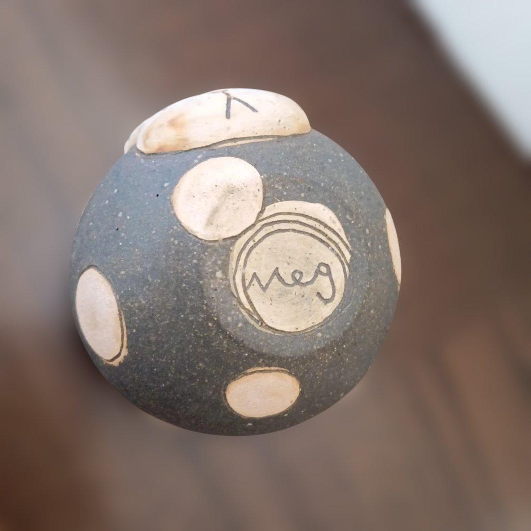 長田恵さん　ウサギ小ボウル　ドット