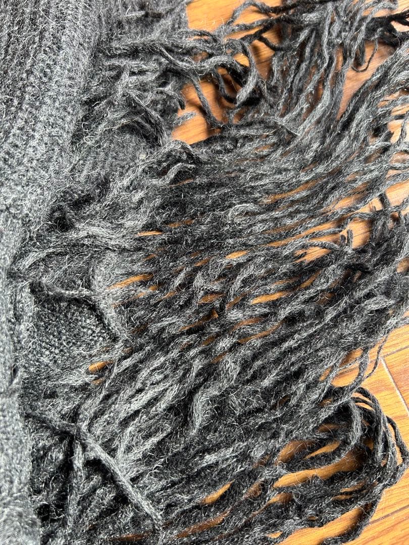 JULIUS ブラック マフラー フリンジ付き