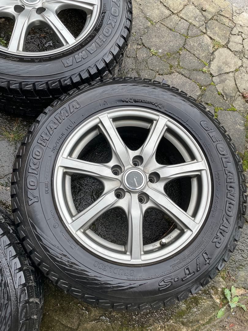 215/65R16 5穴x 114.3スタッドレスタイヤ ホイール付 4本セット