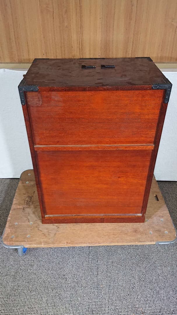 時代箪笥　鍵付き和たんす　引き出し箪笥　前欅　純和風アンティーク　古民家　蔵出し