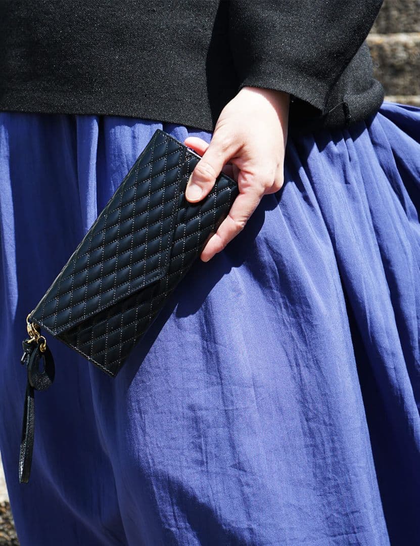 INTRODUCTION ブラック 長財布 キルティング