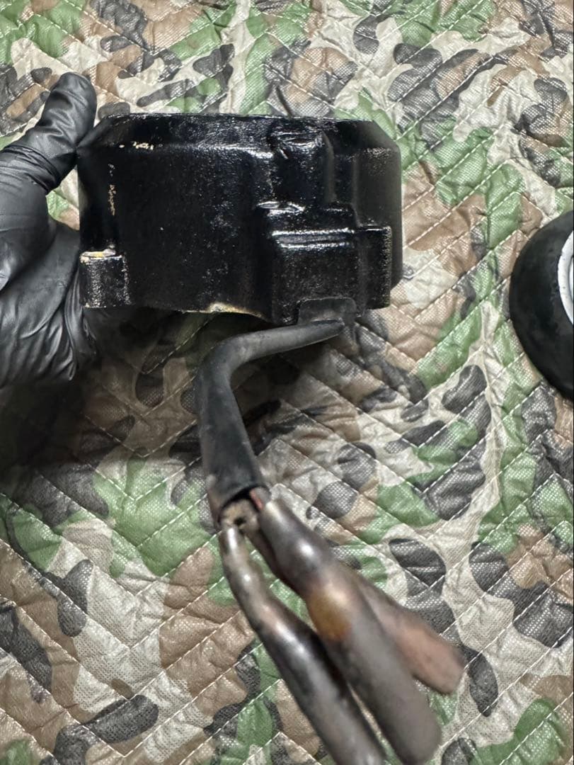 ゼファー　BEET ポイントカバー　ジェネレーターカバー　ダイナモ