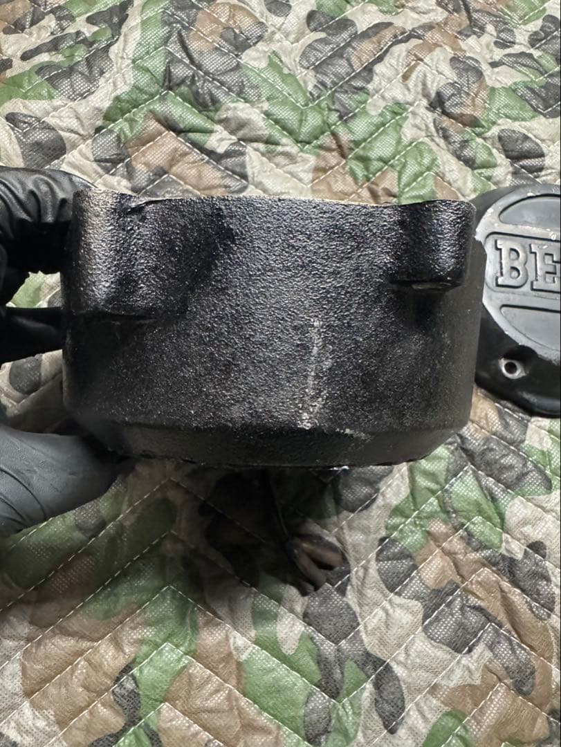 ゼファー　BEET ポイントカバー　ジェネレーターカバー　ダイナモ