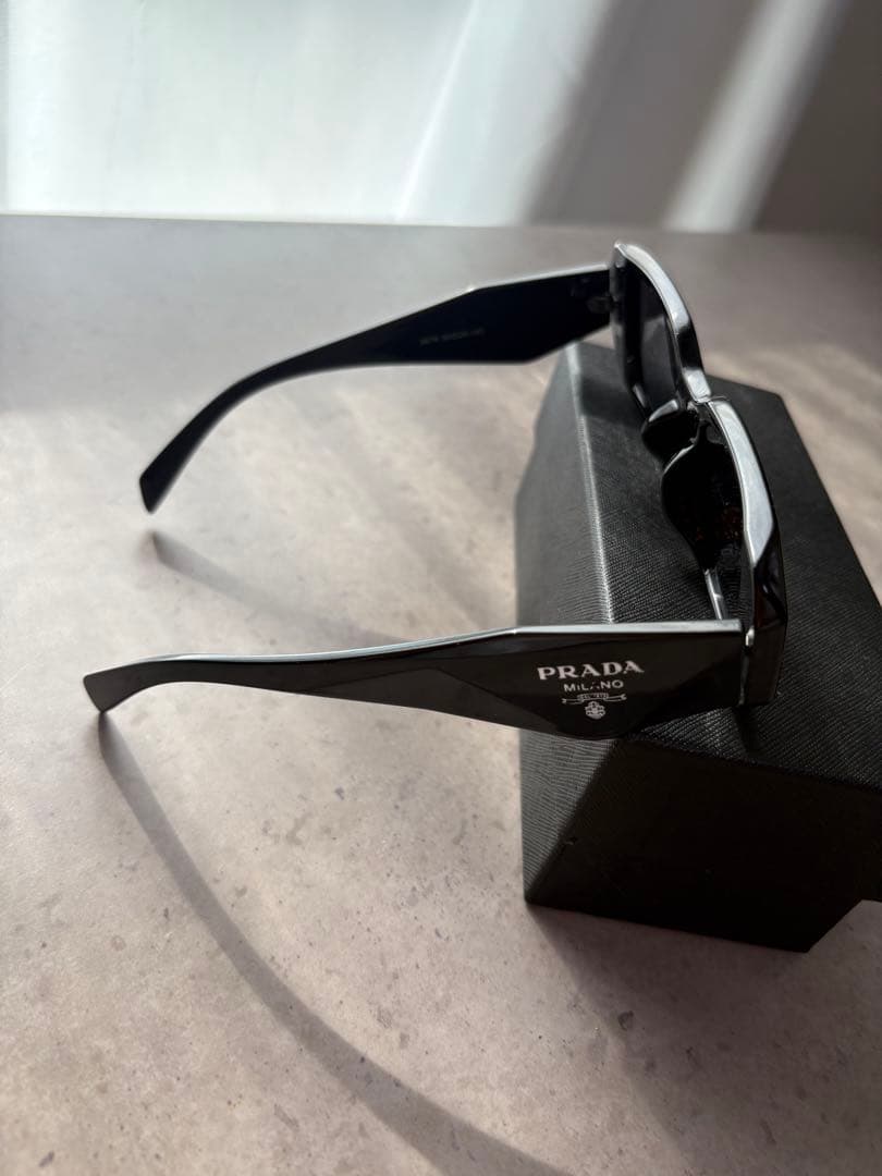 プラダ　PRADA サングラス　メンズ　レディース　値下げ中