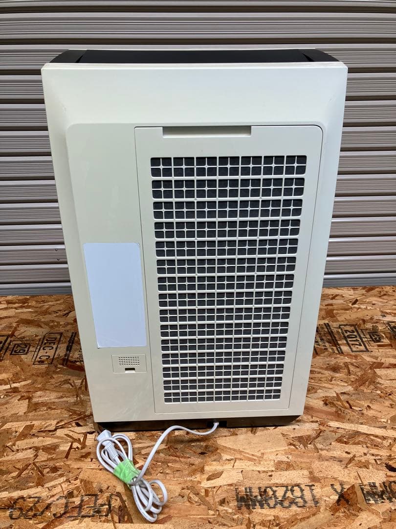 A2C05■SHARP シャープ 除加湿空気清浄機 KC-HD70-W 除湿機