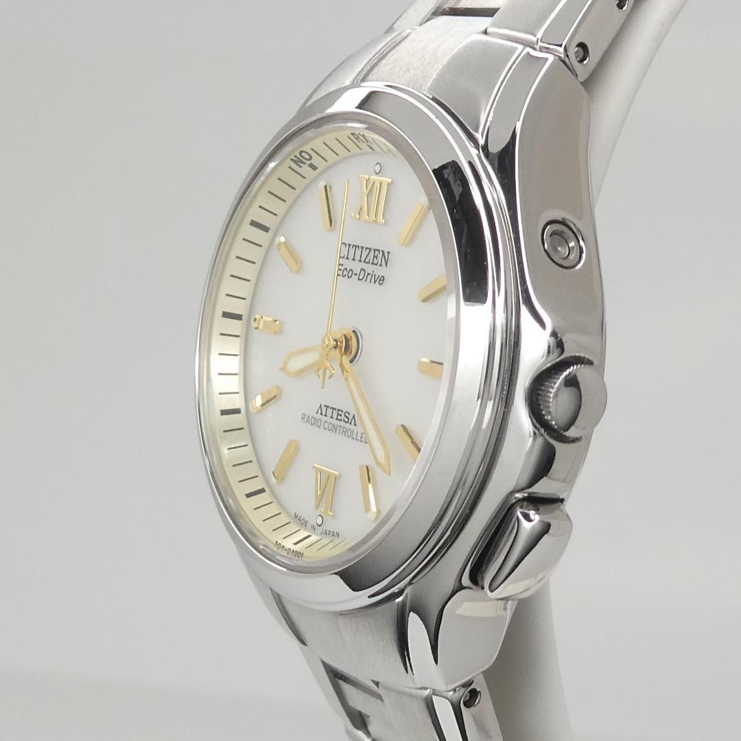 ✴極美品稼働品シチズン アテッサ 電波ソーラー チタニウム 17.5㎝ 未使用品