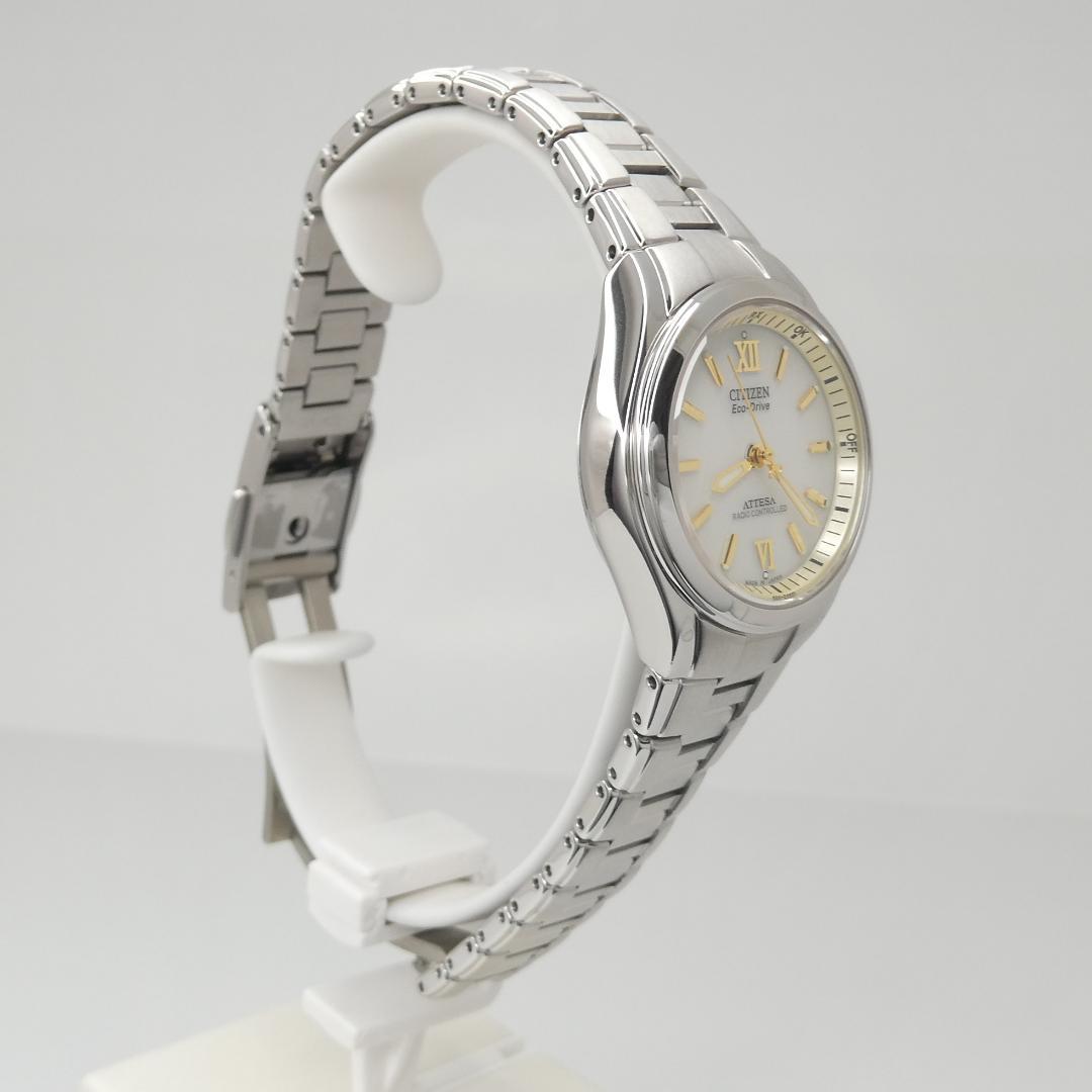 ✴極美品稼働品シチズン アテッサ 電波ソーラー チタニウム 17.5㎝ 未使用品