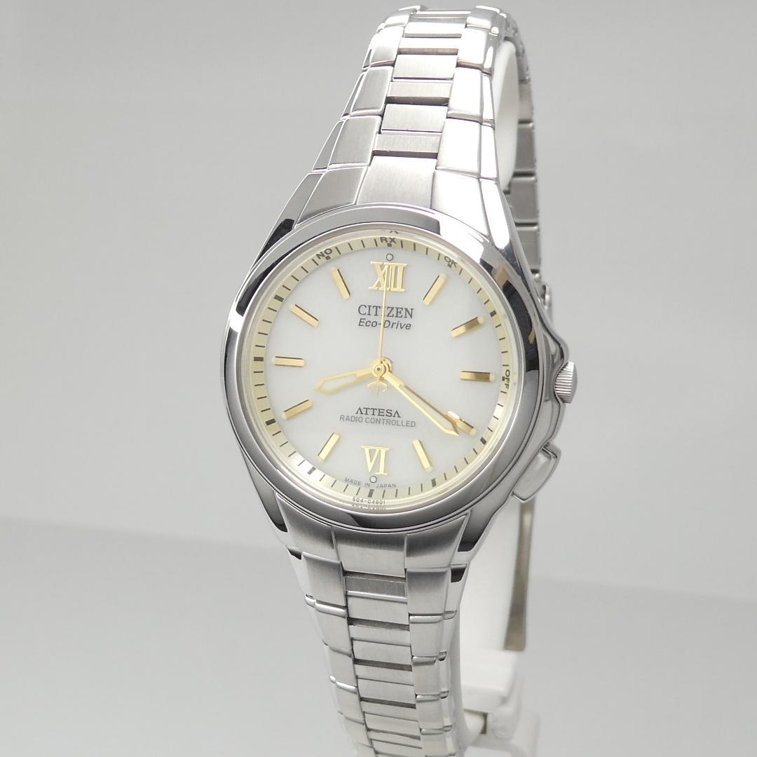 ✴極美品稼働品シチズン アテッサ 電波ソーラー チタニウム 17.5㎝ 未使用品