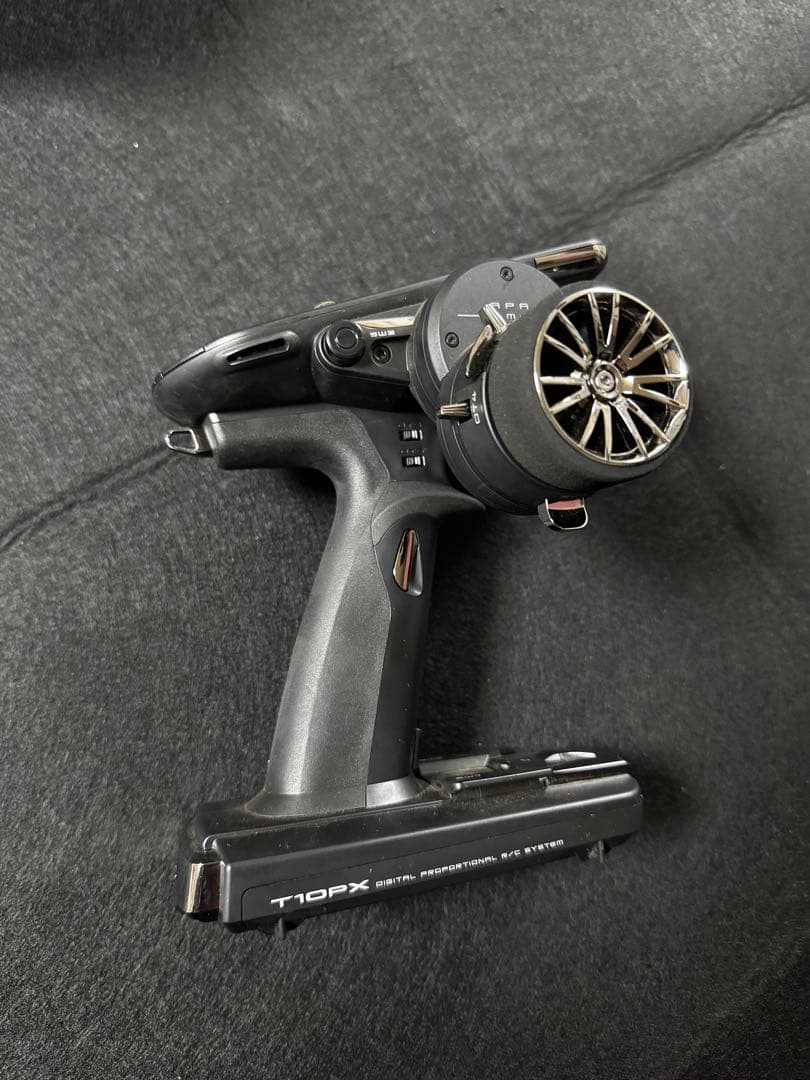 Futaba T10PX デジタルラジコンコントローラー