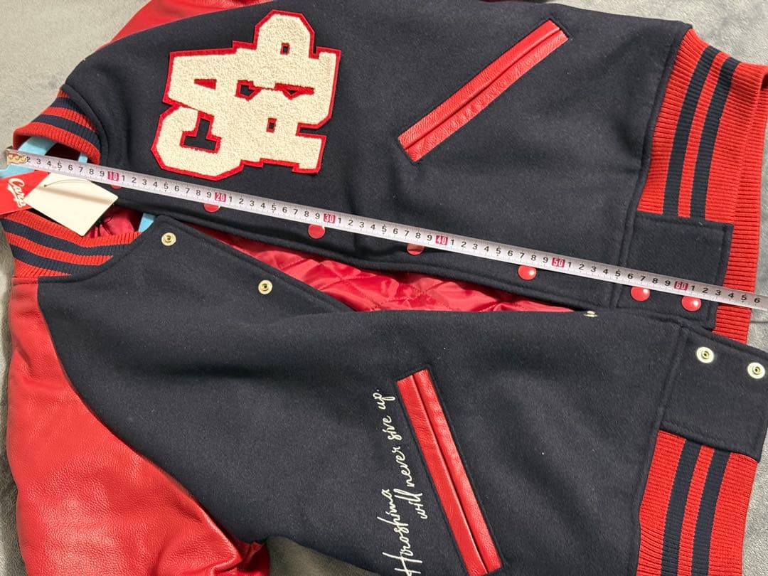 広島カープ　2023 本革スタジアムジャンパー　Mサイズ　　スタジャン