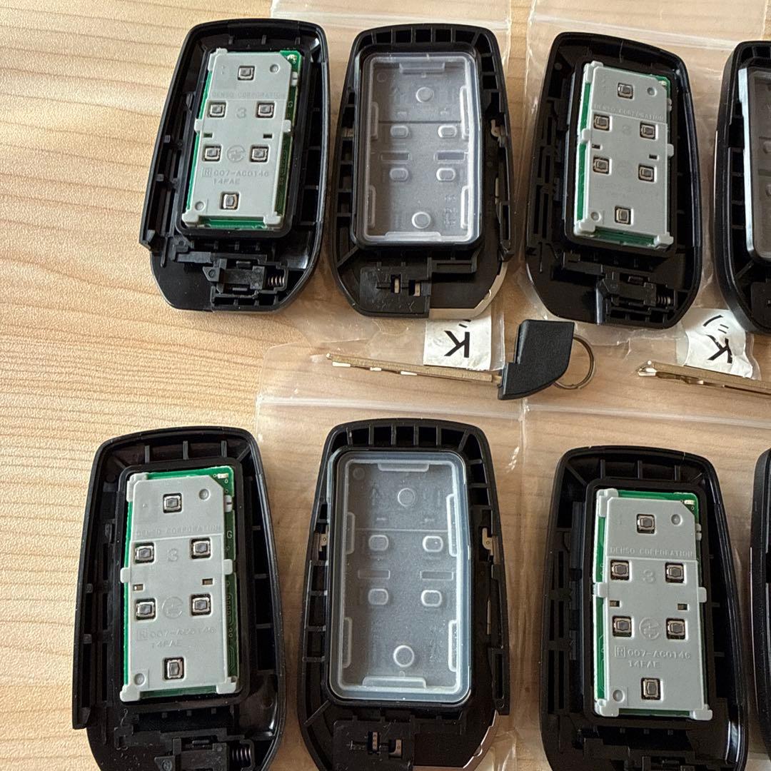 トヨタ純正 アルファードスマートキー (６ボタン) 4個 送料込み