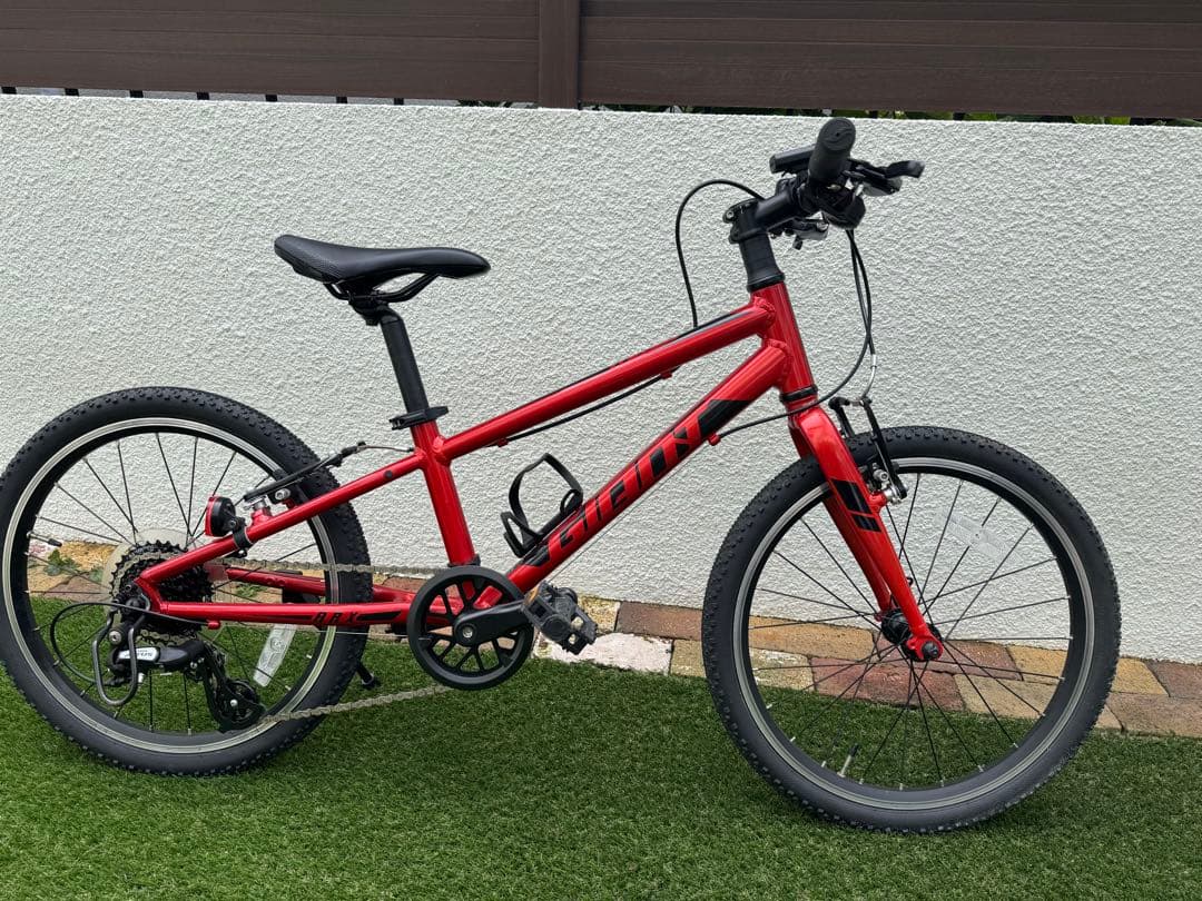 Giant ARX 20インチ　子供用バイク　レッド　引取の方は¥17,000！