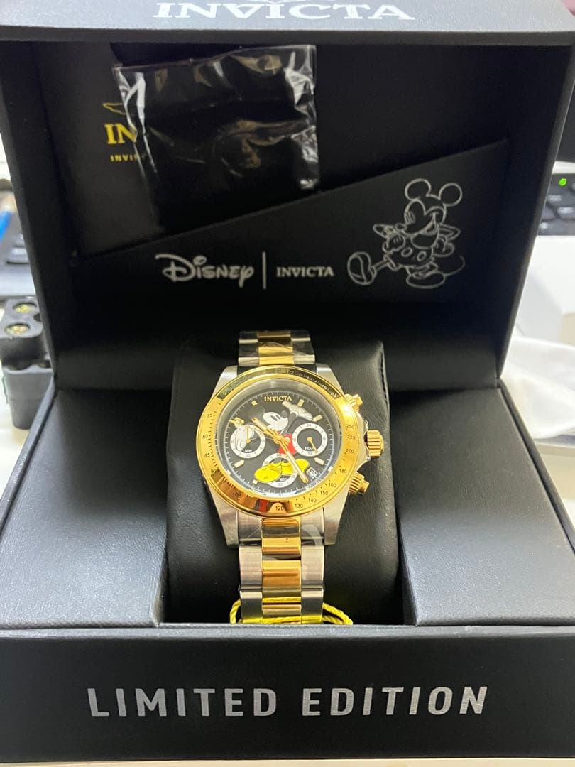 INVICTA Disney mickey ミッキーマウス　腕時計　ディズニー