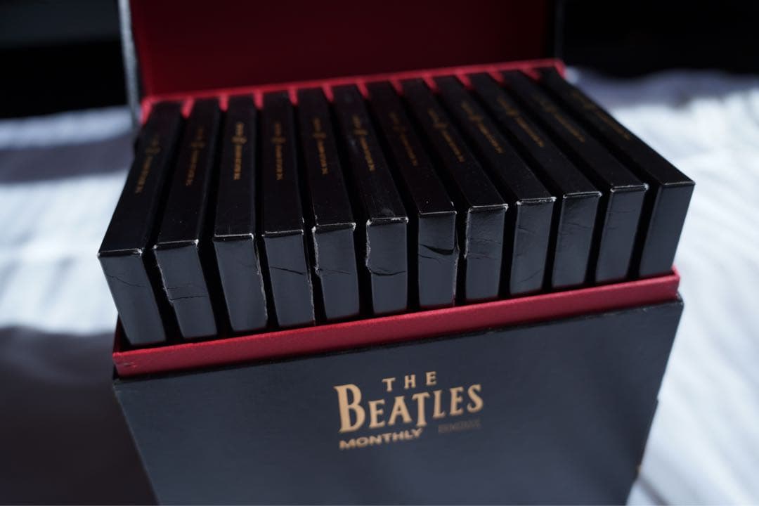ビートルズマンスリーボックスTHE BEATLES monthlybox