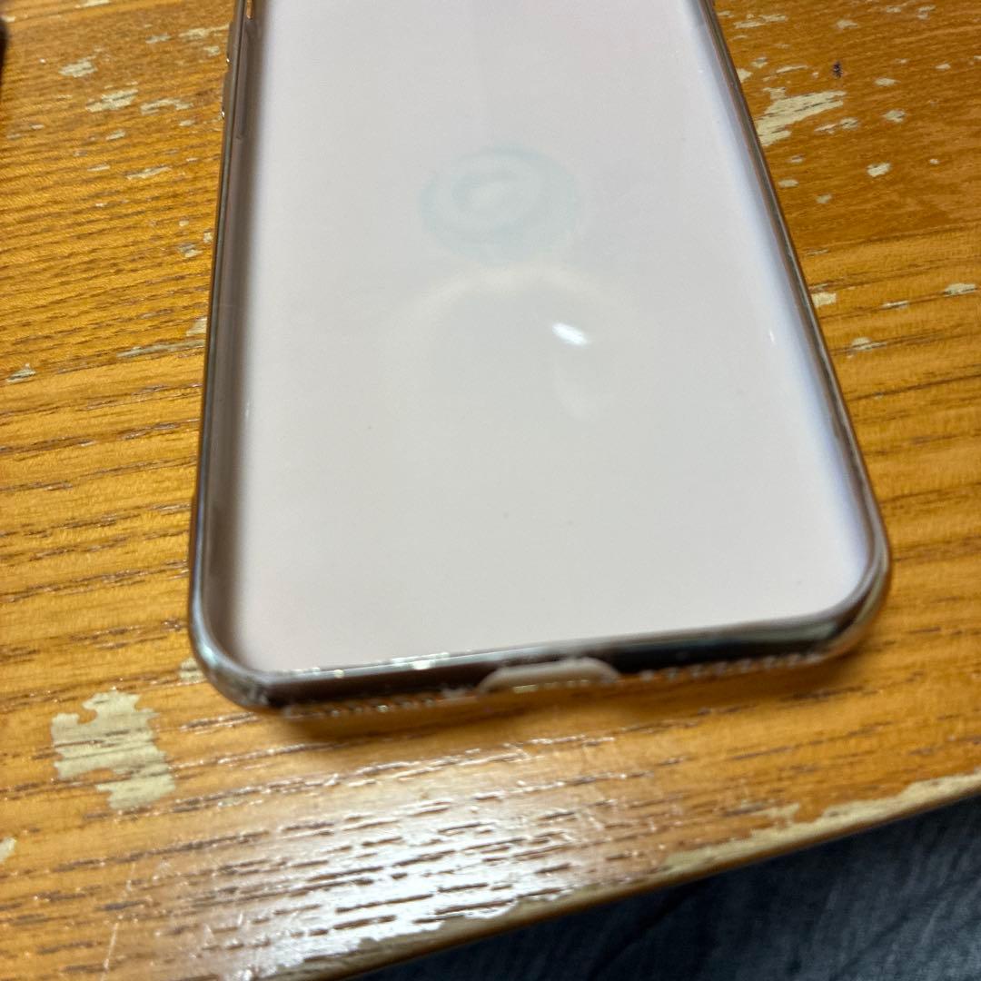 Apple iPhone SE第三世代 ホワイト 本体