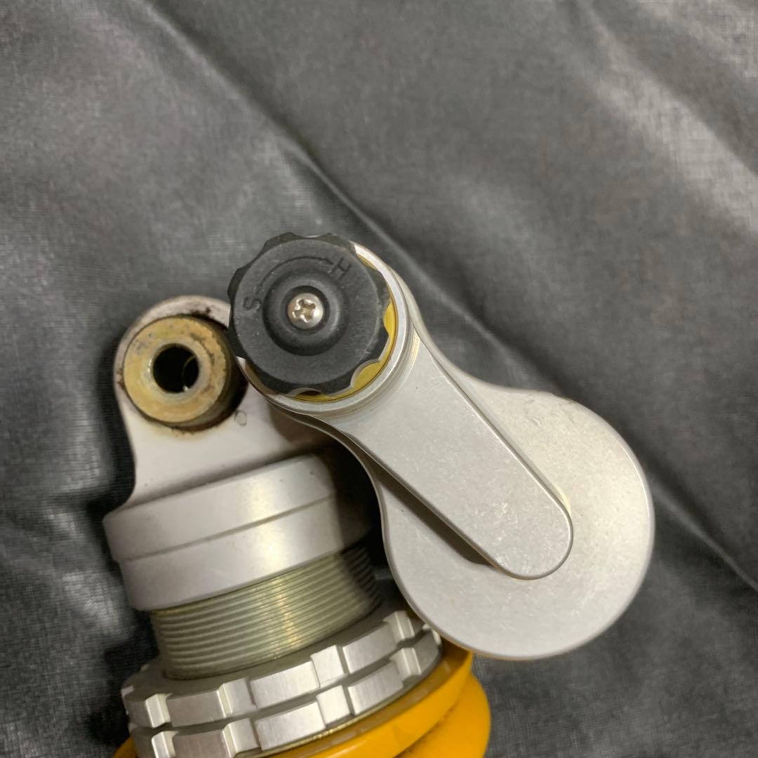 オーリンズリアサス　HONDA X11に装着、取り外しused