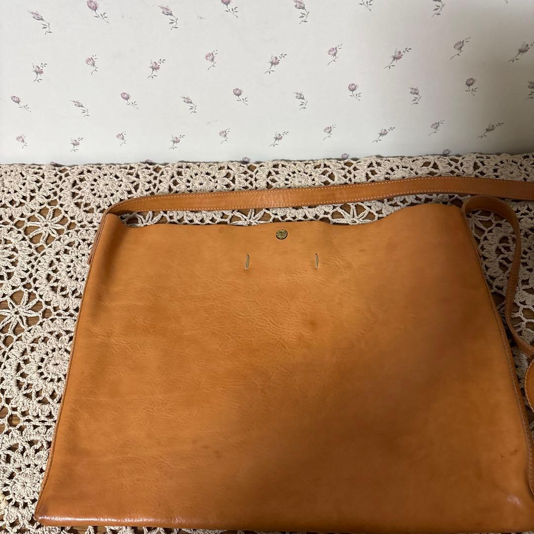 IL BISONTE レザー ショルダーバッグ